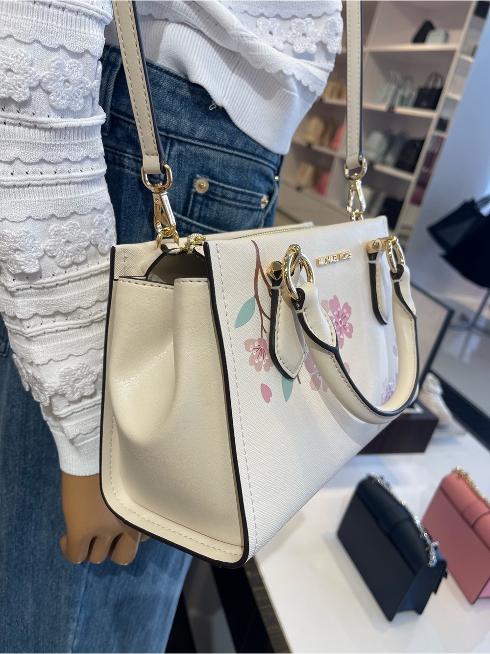 MICHAEL KORS Marilyn Small Embellished Satchel Crossbody Messenger
Lt Cream
NWT - Picture 3 of 16